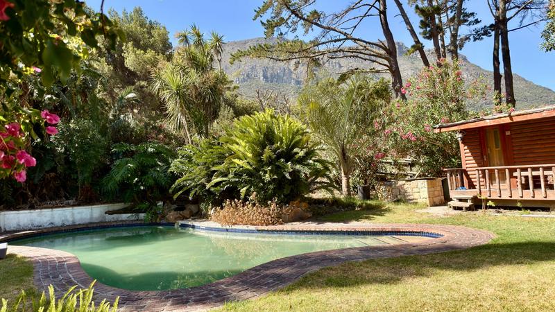 9 Bedroom Property for Sale in Hout Bay Western Cape
